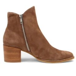 Django & Juliette Women's Mockas Chocolate Suede