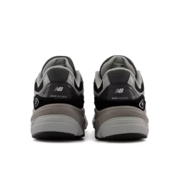 New Balance Women's 990 V6 Black