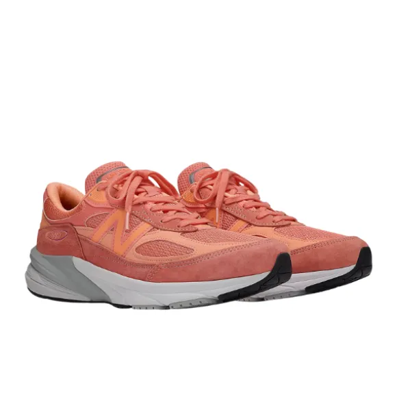 New Balance Women's 990v6 Rose