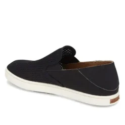 OluKai Women's Pehuea Black