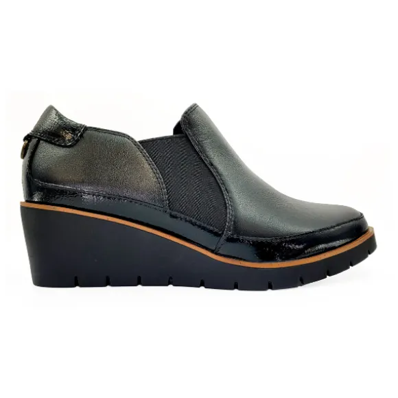 Revere Women's Mykonos Wedge Loafer Black