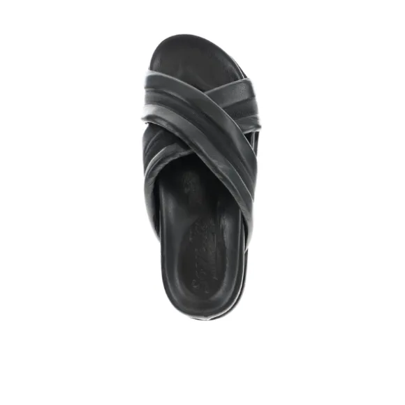 Sovella Women's Coty Black