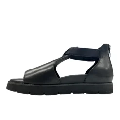 Sovella Women's Jeskie Black